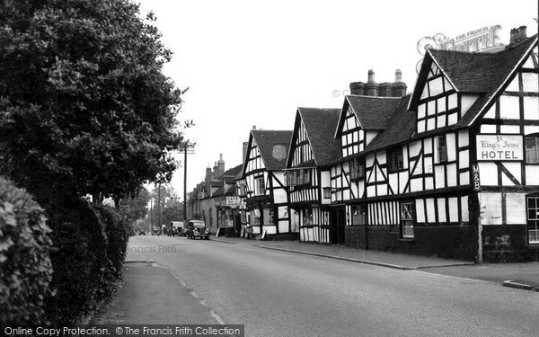 Photo of Ombersley, The King's Arms c.1938