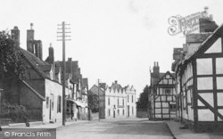 The Village 1899, Ombersley