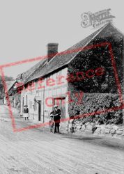 The Village 1910, Ombersley