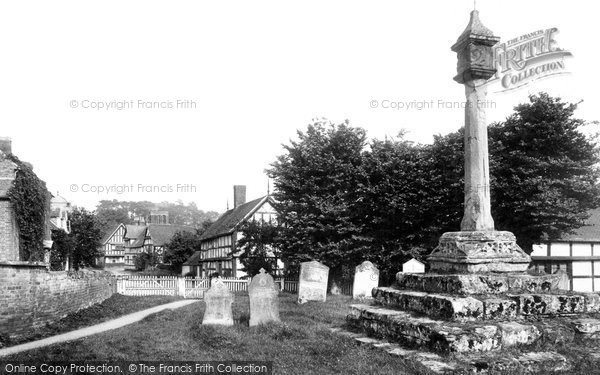 Photo of Ombersley, The Village Cross 1910