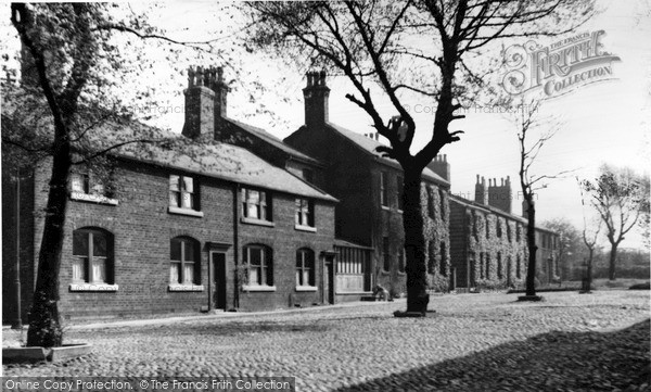 Photo of Openshaw, Moravian Square, Fairfield c.1950