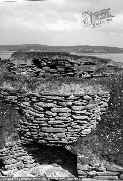 Photo of Orkney, Hut 6, Skara Brae 1954