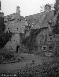 Fountainhall 1956, Ormiston