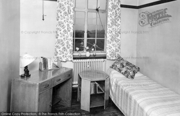 Photo of Ormskirk, A Student's Room, Edge Hill College c.1955