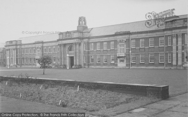 Photo of Ormskirk, Edge Hill College, Main Entrance c.1955