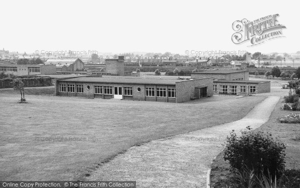 Photo of Ormskirk, Greetby Hill Primary School c.1958
