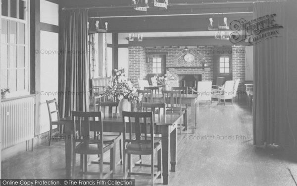 Photo of Ormskirk, Lady Margaret Common Room, Edge Hill College c.1955