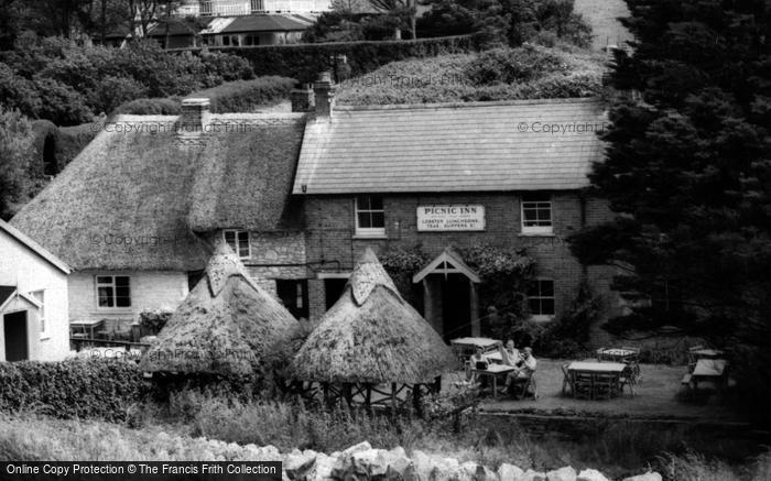 Photo of Osmington Mills, Picnic Inn c.1960
