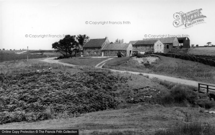 Photo of Osmotherley, Chequers Inn c.1960