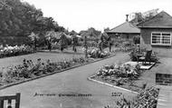 Broc-Dale Gardens c.1960, Ossett