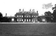 The Hall 1913, Ossington