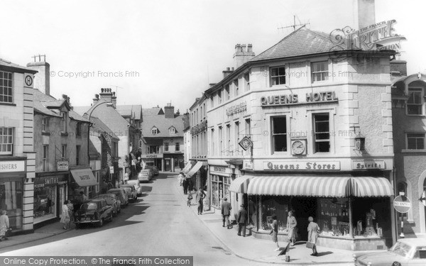 Photo of Oswestry, Leg Street c.1960