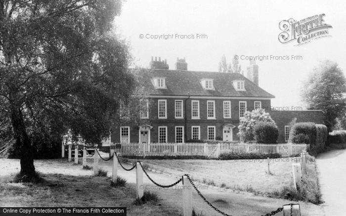 Photo of Otford, The Queen Ann Houses c.1955
