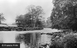 The River c.1960, Otley