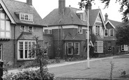 Ottershaw, the Meath School of Recovery c1955