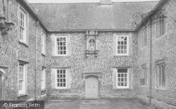 Cadhay, The Court Of Sovereigns c.1960, Ottery St Mary
