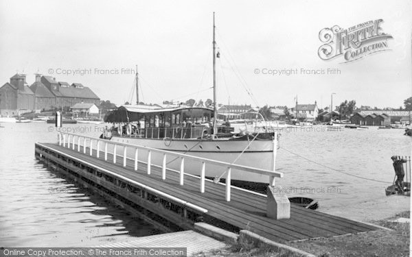 Photo of Oulton Broad, General View c.1939