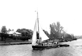 Hoisting Sail c.1939, Oulton Broad