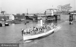 Pleasure Boat 'gorleston' c.1955, Oulton Broad