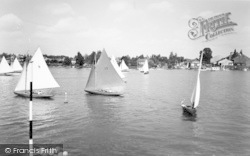 Sailing c.1960, Oulton Broad