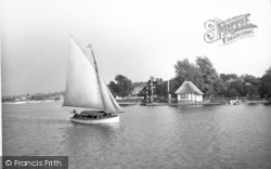 Sailing On The Broad c.1939, Oulton Broad