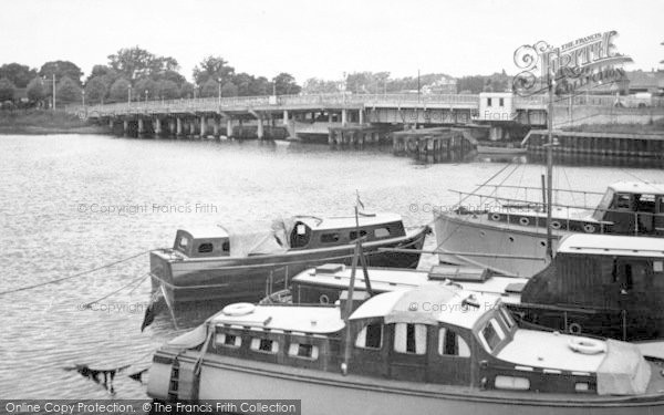 Photo of Oulton Broad, The Bridge c.1955
