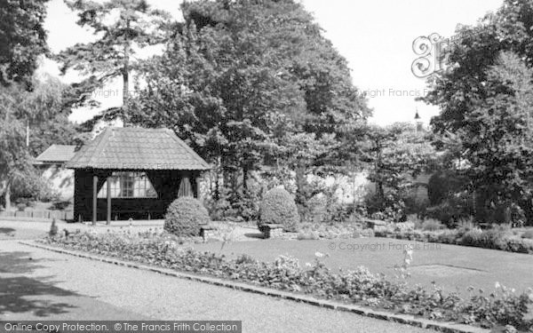 Photo of Oulton Broad, The Gardens, Nicholas Everitt Park c.1955