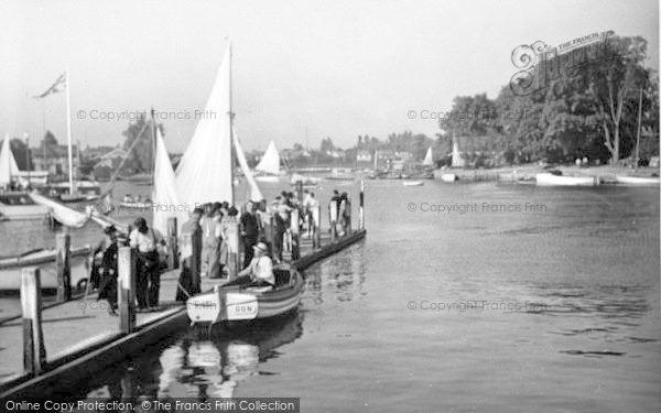 Photo of Oulton Broad, The Jetty c.1955