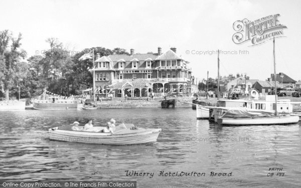 Photo of Oulton Broad, Wherry Hotel c.1960