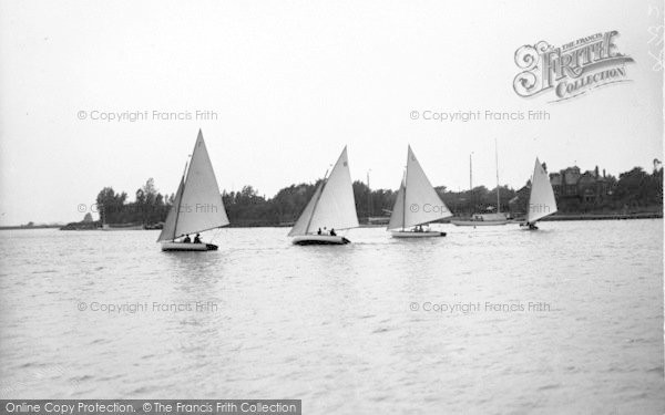 Photo of Oulton Broad, Yacht Race c.1939
