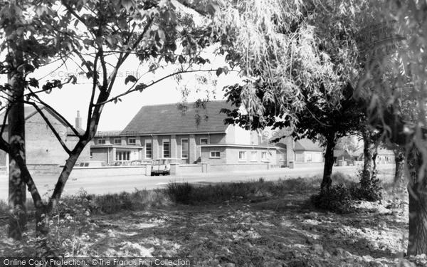 Photo of Outwell, St Andrew's Methodist Church c.1965