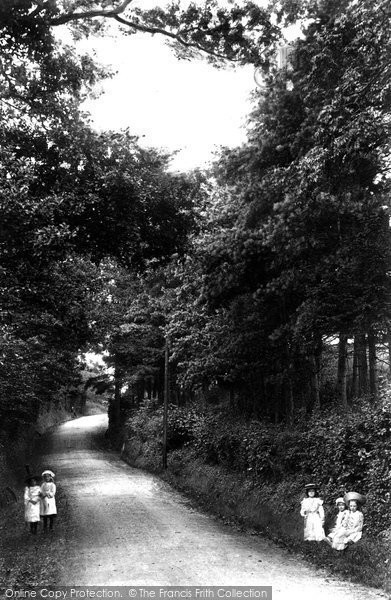 Photo of Outwood, Scotts Hill 1908