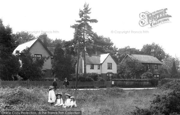 Photo of Outwood, The Common 1908