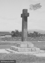 The Cross c.1960, Over Kellet