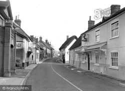 High Street And Red Lion Hotel c.1950, Overton