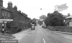 London Road c.1955, Overton