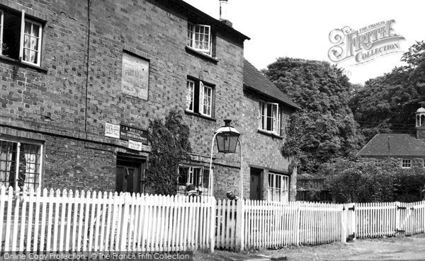 Photo of Oving, The Butchers Arms c.1955