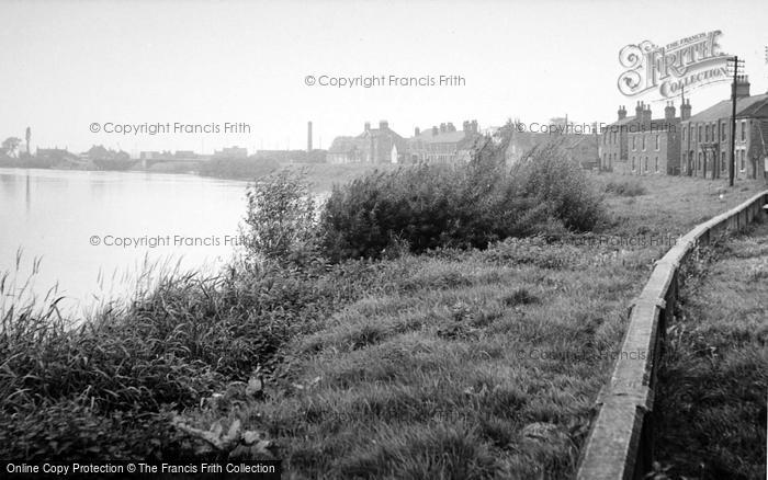 Photo of Owston Ferry, The River Trent c.1955