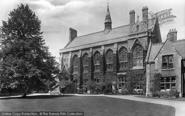 Photo of Oxford, Balliol College Hall 1922