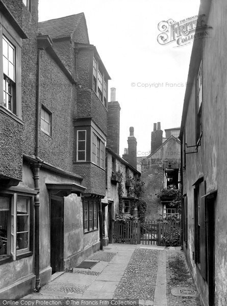 Photo of Oxford, Bath Place 1926