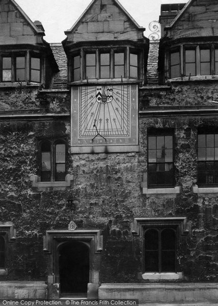 Photo of Oxford, Brasenose College Sundial 1912