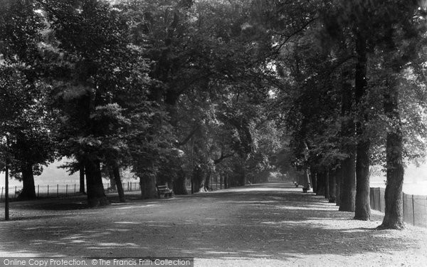 Photo of Oxford, Broad Walk, Christ Church 1937