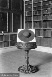 Christ Church Library, Cardinal Wolsey's Hat 1912, Oxford