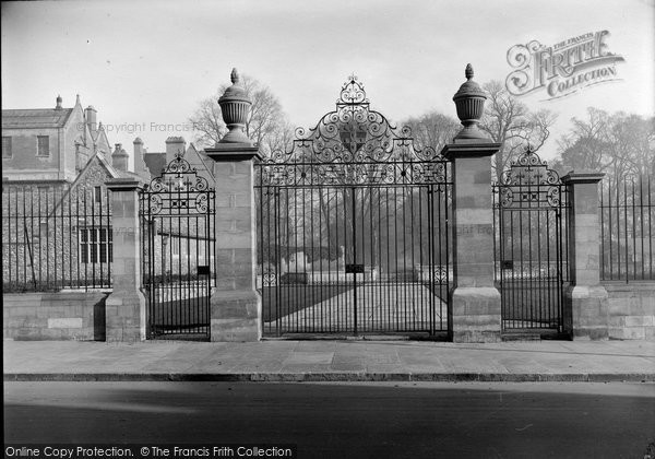 Photo of Oxford, Christ Church, New Entrance To Broadwalk 1930