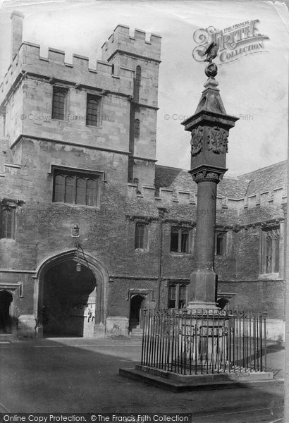 Photo of Oxford, Corpus Christi College Cylindrical Sun Dial 1907