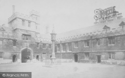 Corpus Christi College, Quadrangle 1907, Oxford