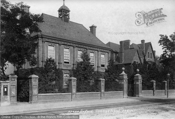 Photo of Oxford, Girls' High School 1900