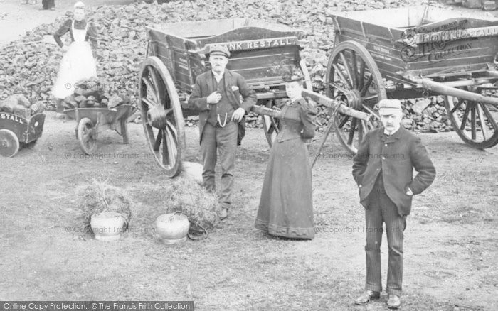 Photo of Oxford, Hayfield Wharf, Coal And The Horses Feed c.1890