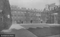 Jesus College, Inner Quad 1912, Oxford