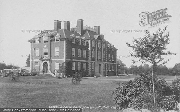 Photo of Oxford, Lady Margaret Hall 1900